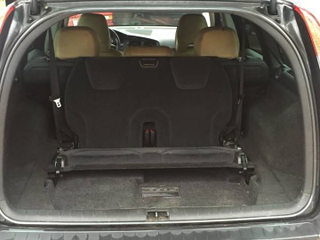 Illustration for article titled How About This 2005 Volvo V70R Six Speed for $7,950?